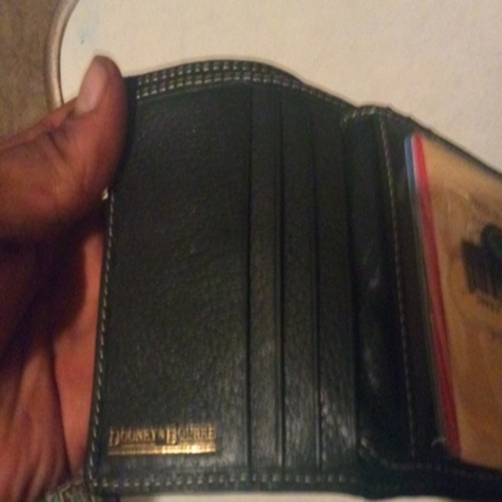 Wallet - Picture 2 of 5